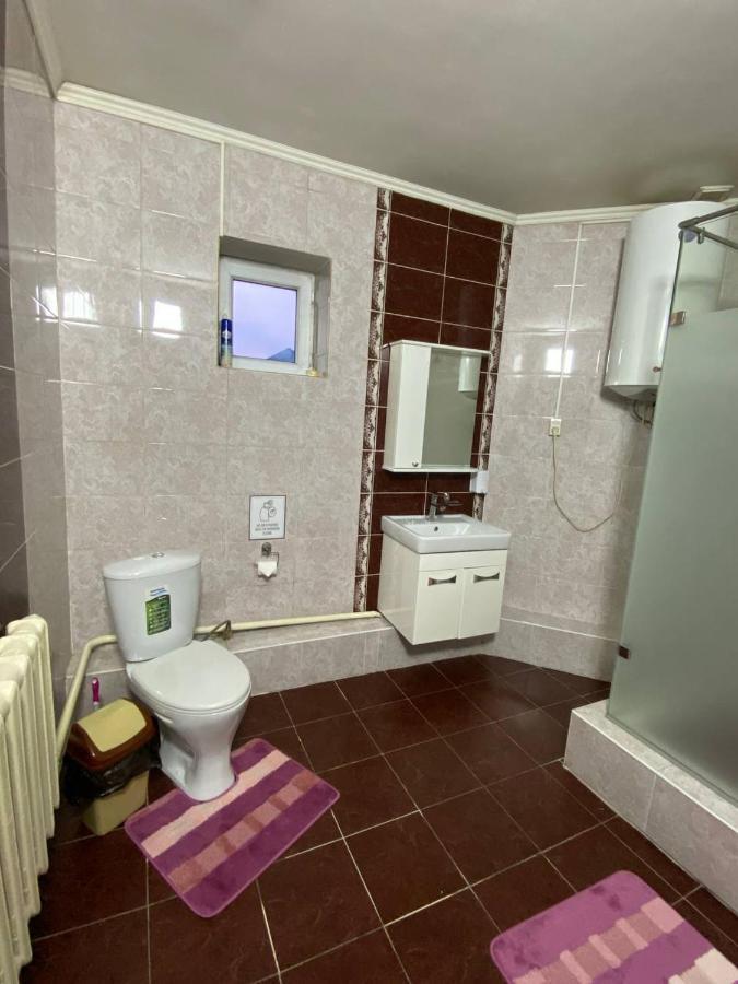 Hostel 4U Μπισκέκ Εξωτερικό φωτογραφία